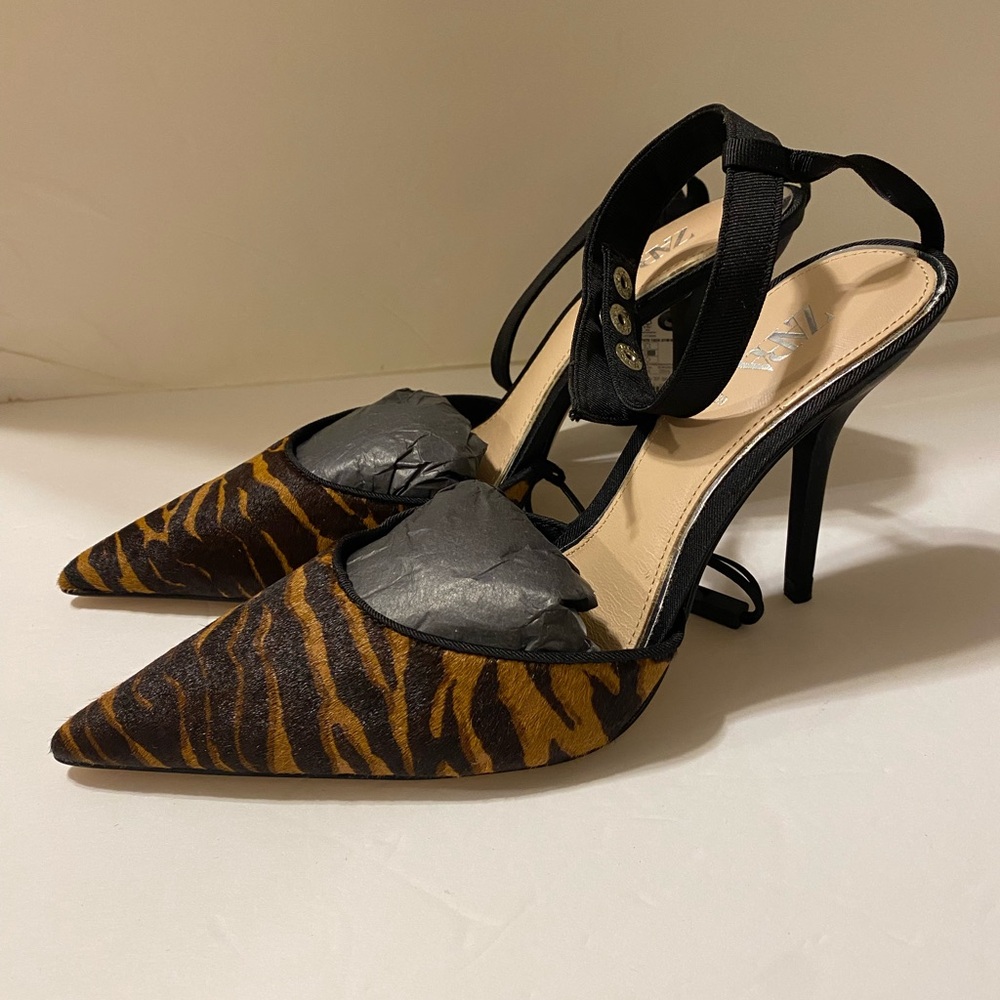 ZARA ANIMAL PRINT LEATHER SLINGBACK STILETTO HEELS - Picture 7 of 11